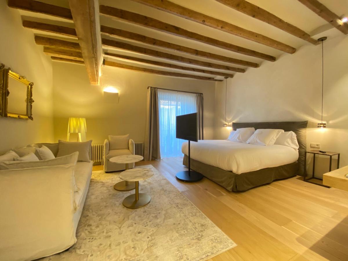 Отель Casa Llobera 1792 La Pobla de Cervoles Экстерьер фото